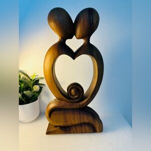 Wooden Love Sculpture Kiss Forever Carved Eternal Lovers Statue 16”